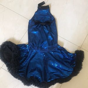 2 peace dance 💃 clothes